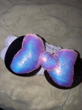 Sequin Heart Bow Ear Headband - Black & Iridescent Pink
